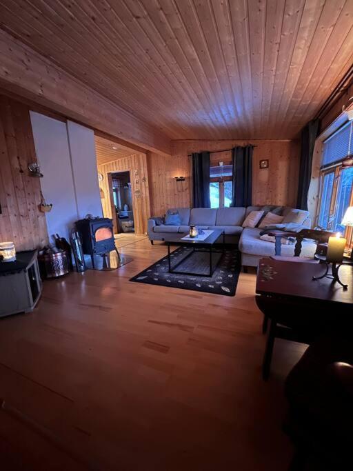 Cozy And Spacious Cabin Svensby Екстериор снимка