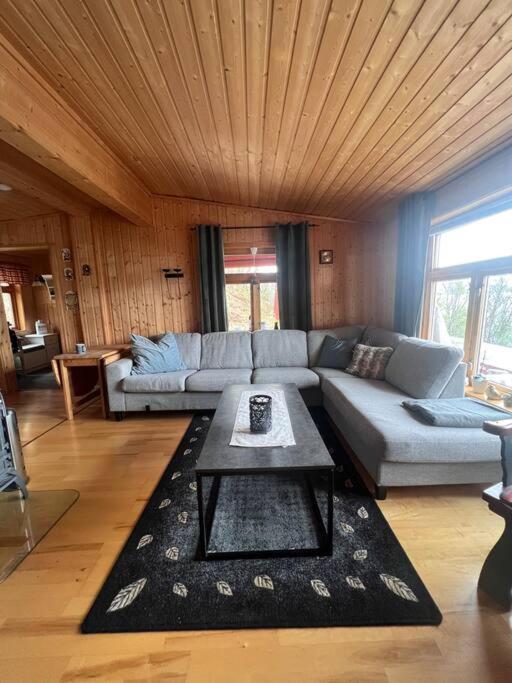 Cozy And Spacious Cabin Svensby Екстериор снимка